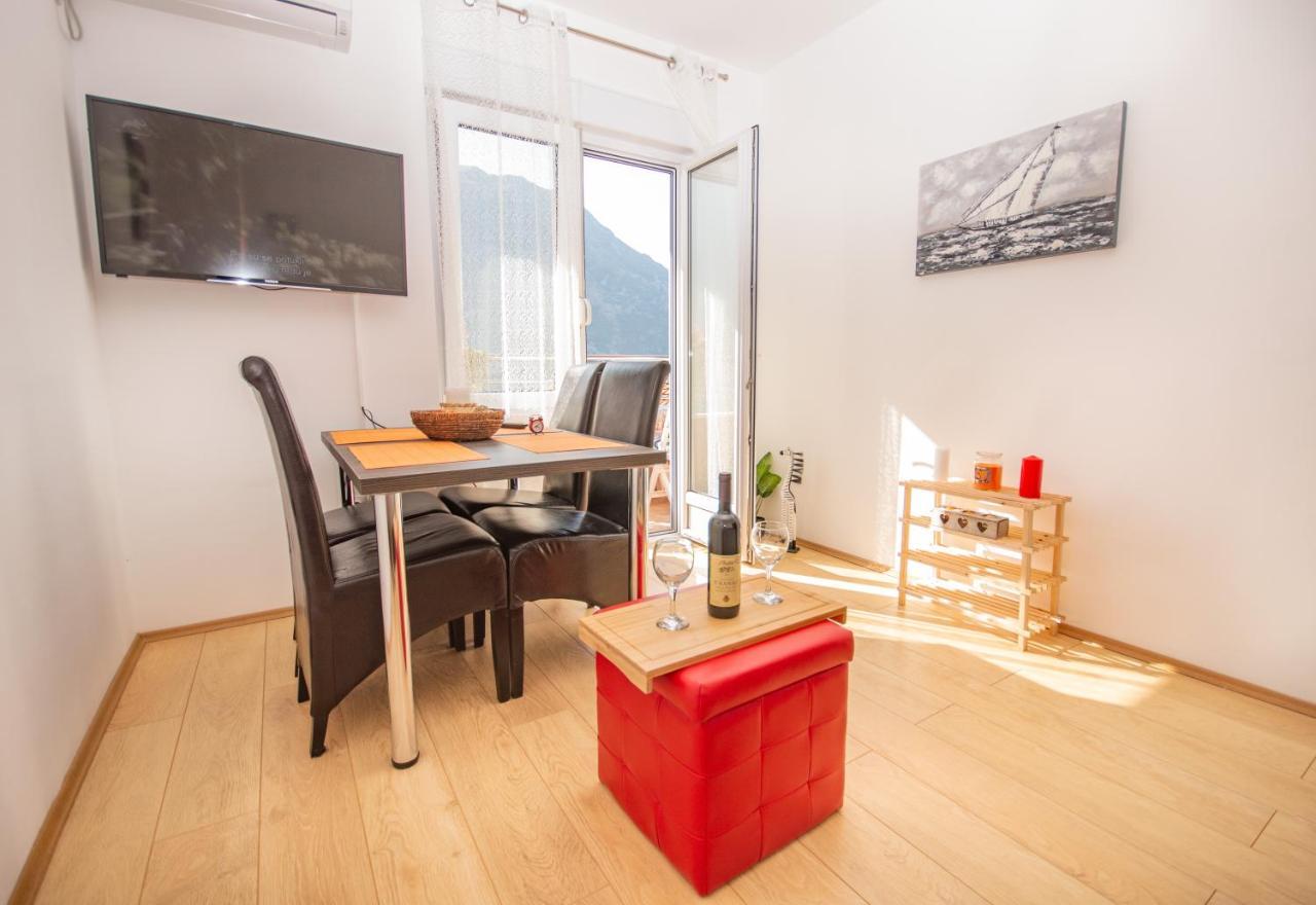 Apartmani Mrsic 里桑 外观 照片